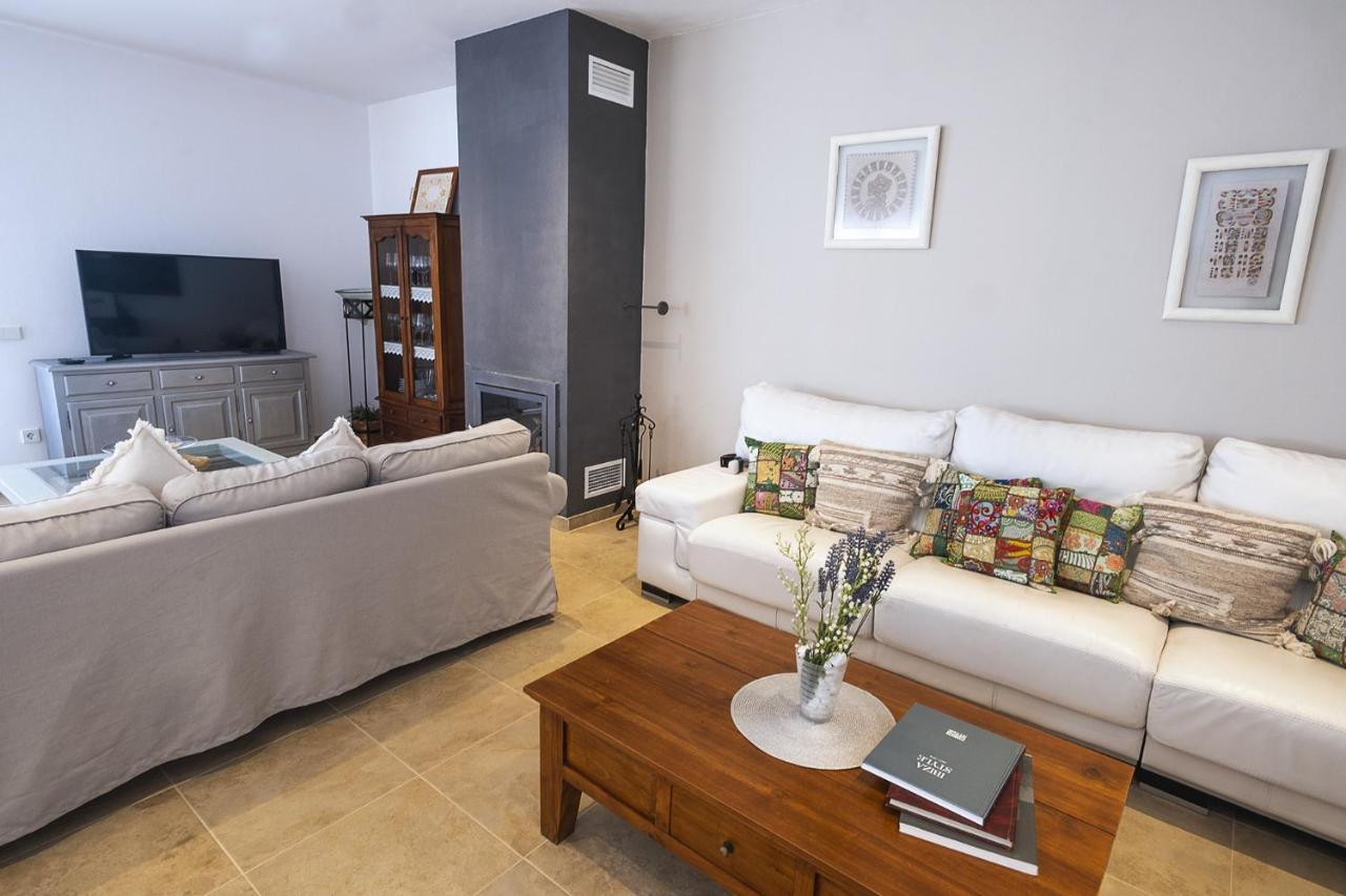 Villa Raco De Sa Vinyeta Sant Llorenc de Balafia Kültér fotó