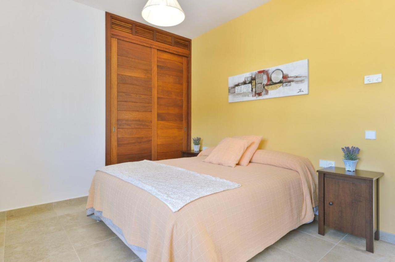 Villa Raco De Sa Vinyeta Sant Llorenc de Balafia Kültér fotó